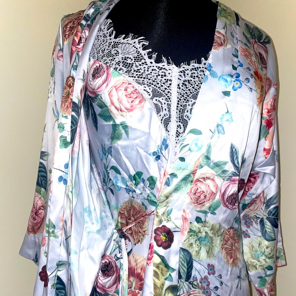 4 piece light blue floral satin set top/shorts/dress/robe - Picture 4 of 9